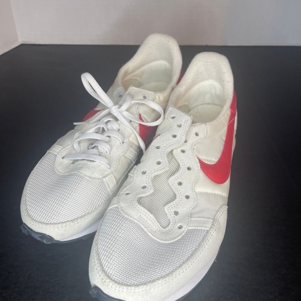 NIKE CHALLENGER OG WHITE UNIVERSITY RED